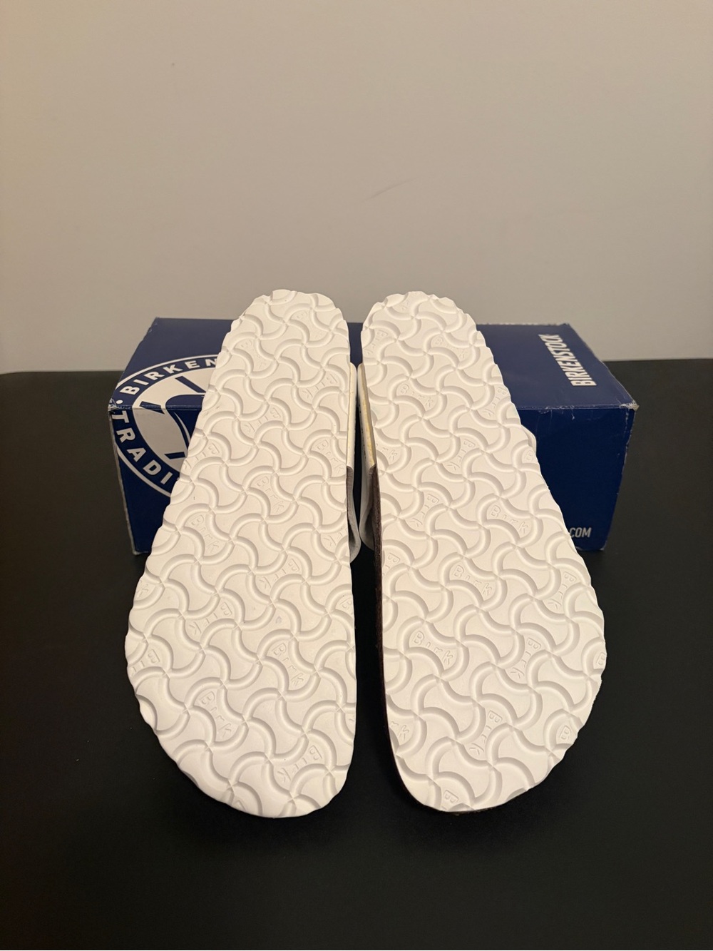 Birkenstock Gizeh BS White- Women’s JB - Picture 3 of 5